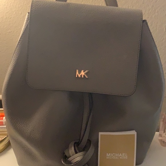 Michael Kors Junie Backpack - New - Picture 6 of 8